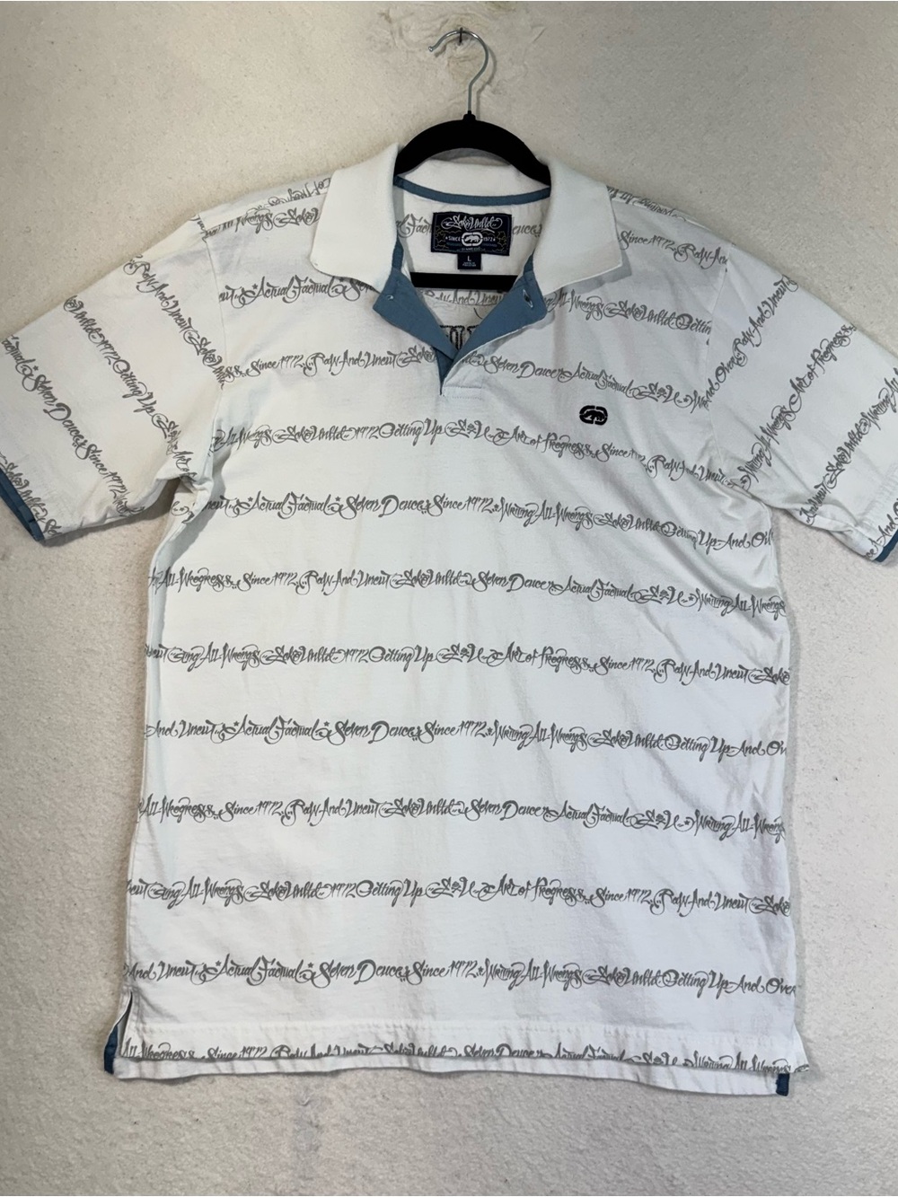 Ecko Unlimited White Polo All-Over Gray Script Stripe Y2K Back Embroidered Logo